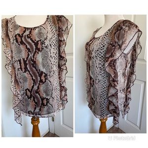 Single Los Angeles Gauzy Ruffle Blouse